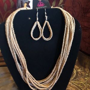 Beige layered beaded necklace set